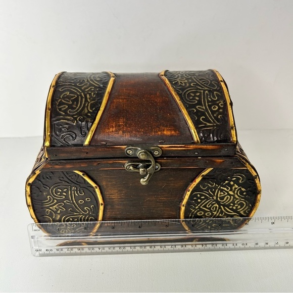 Vintage Wooden Metal Wicker  Trinket Box with Lid and Latch - Picture 9 of 12